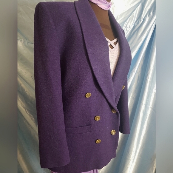 Elegant Stylish Vibrant Purple 100% Camel Hair Coat by Woolf Brothers - Picture 2 of 13